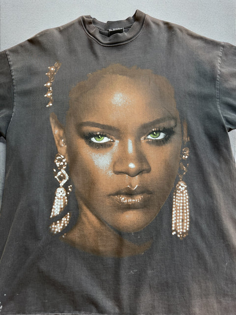 BOOTLEG RIHANNA “BADGAL” TEE